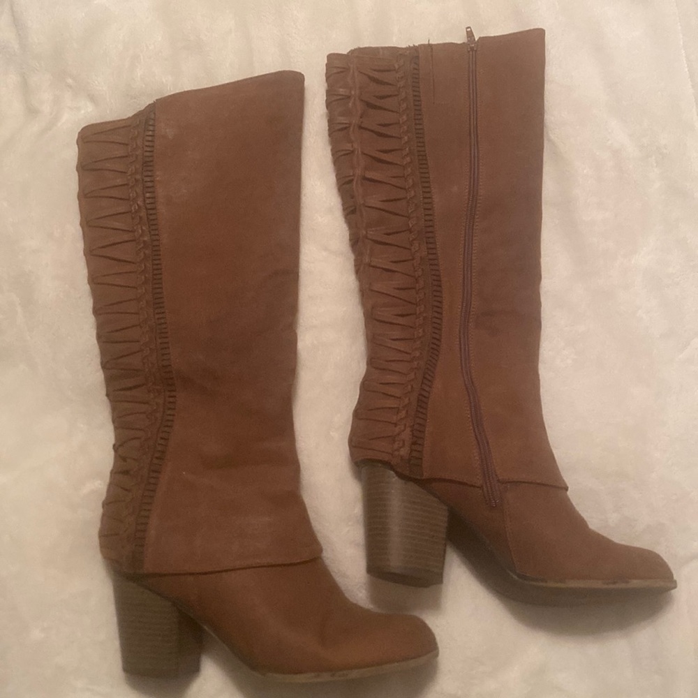 Brown hair below the knee high boots